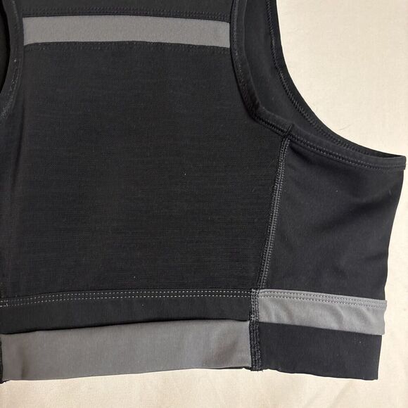 NIKE RUN DVN Women's Sports Bra Size Medium Black Grey Swoosh Activewear - Picture 8 of 10